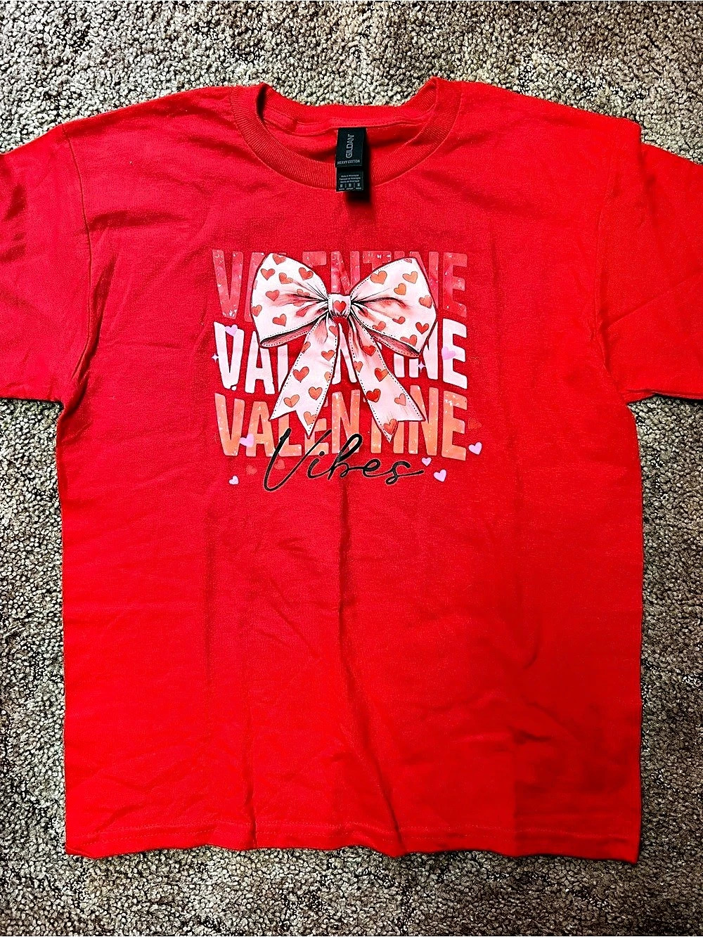 Youth Graphic Tee in Red Size Medium